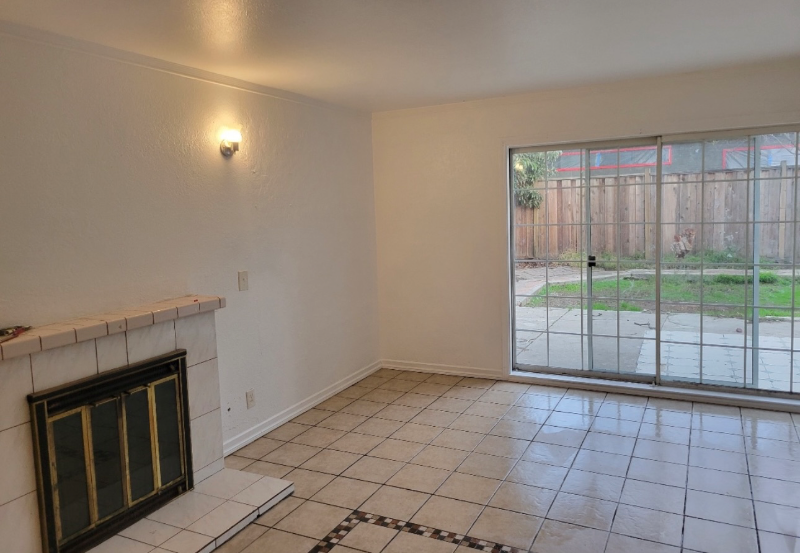 East Palo Alto House: 2864 Fordham Street