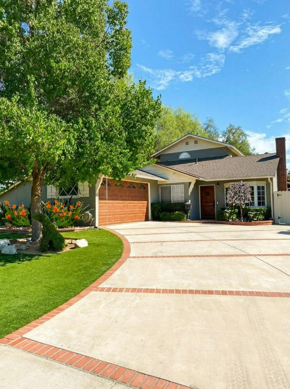 Woodland Hills House: 21902 SAN MIGUEL ST