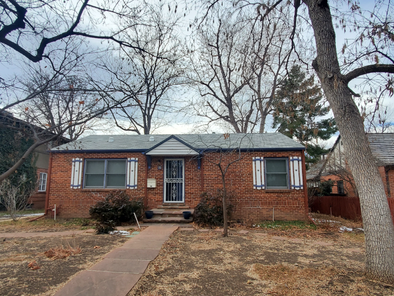 Denver House: 761 Newport St