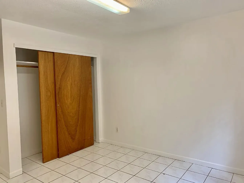 Honolulu House: 1531 Gulick Ave