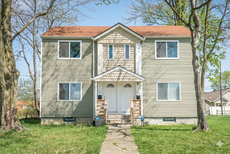 Columbus Townhome: 1098 E 22nd Ave