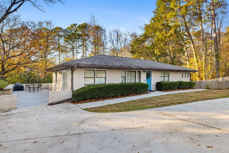 Decatur House: 2986 Wilson Cir