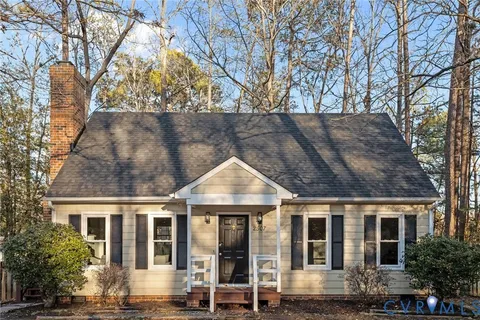 North Chesterfield House: 2507 N Cropper Ct.