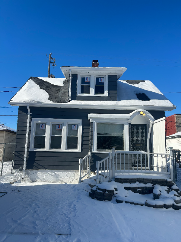 Milwaukee House: 5257 n 34th