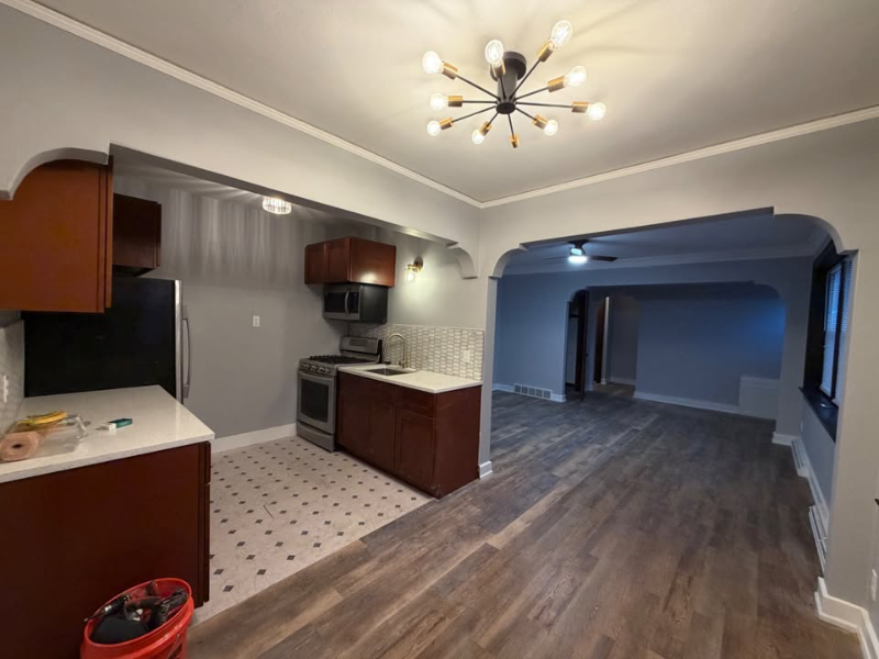 West Allis Apartment: 5600 W National Ave