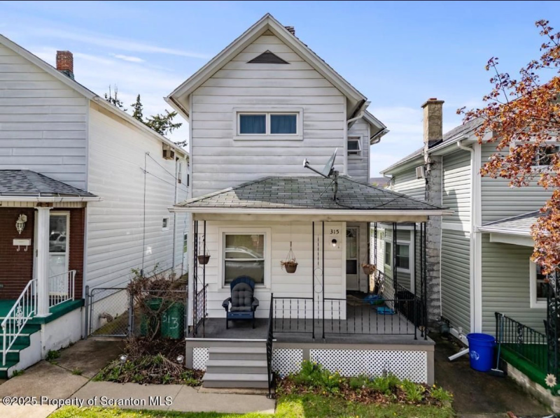 Scranton House: 315 N Sumner Ave