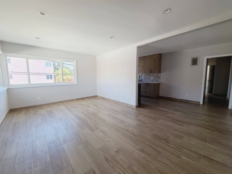 Tujunga Multiplex: 9949 Pinewood Ave