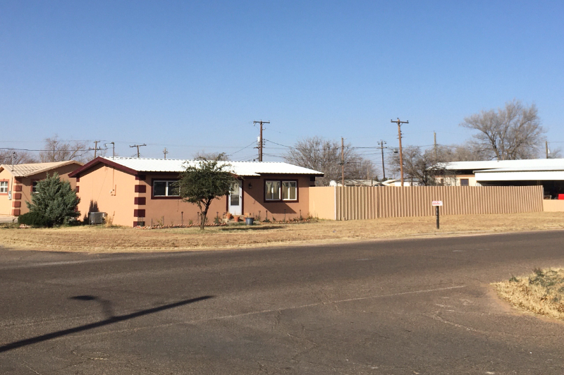 Andrews House: 304 SW 2nd St,