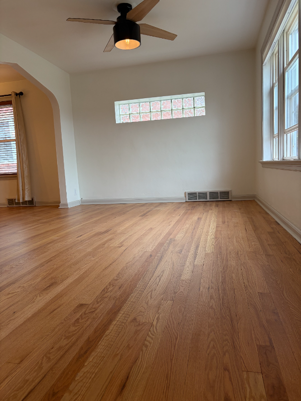 Saint Louis House: 5665 Pernod Ave