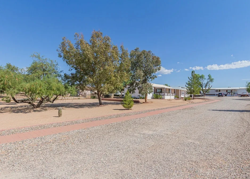 Tucson House: 8195 S Vandemoer Ln