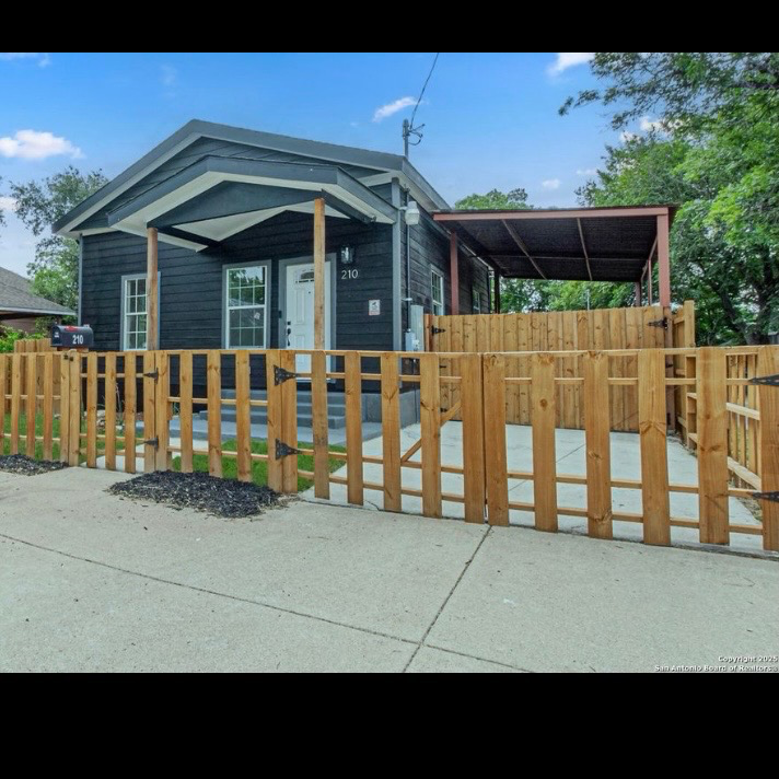 San Antonio Multiplex: 210 N. San Jacinto #1