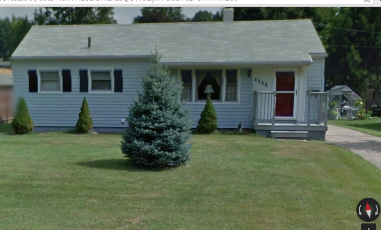 North Canton House: 1021 Valley Dr NW