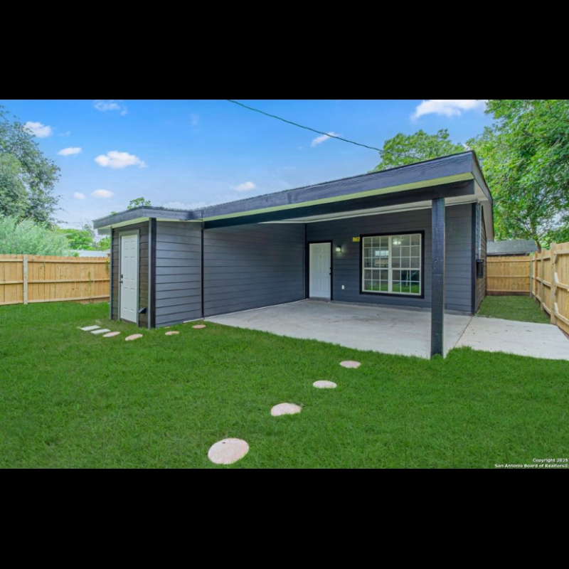 San Antonio Multiplex: 210 N. San Jacinto #2