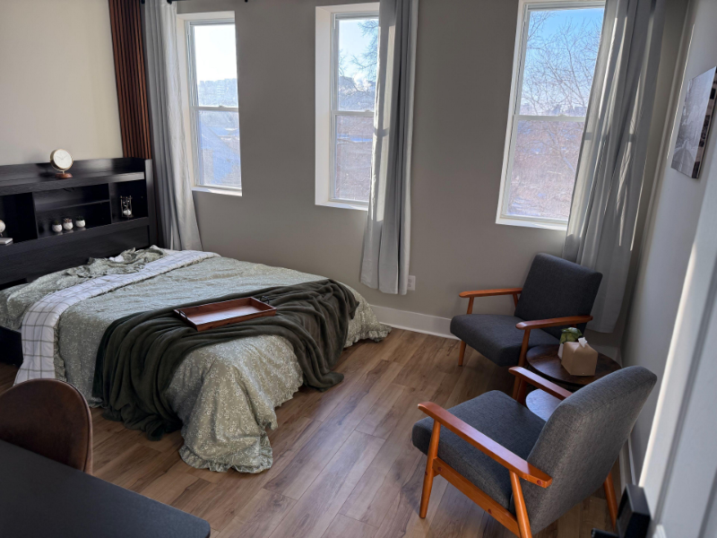 Baltimore Townhome: 1618 E Biddle St