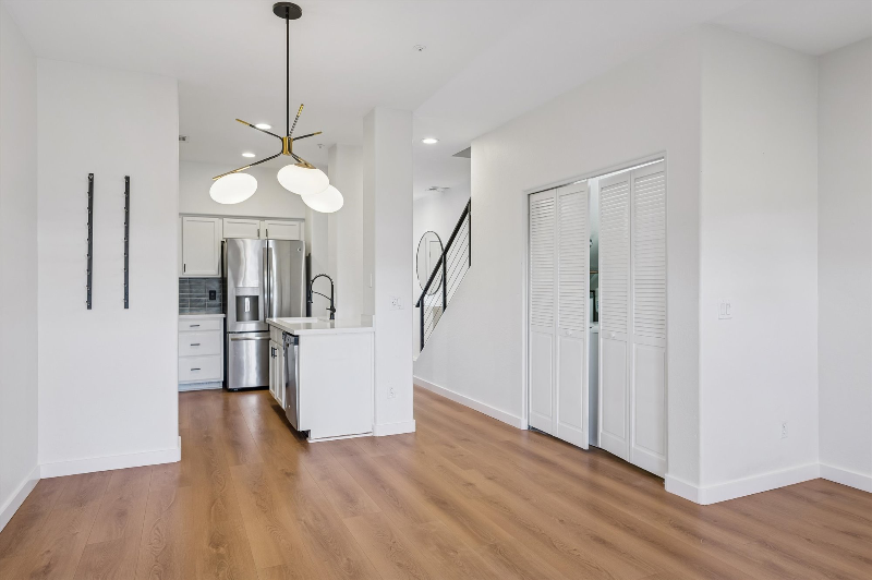 Scottsdale Condo: 525 N Miller Rd