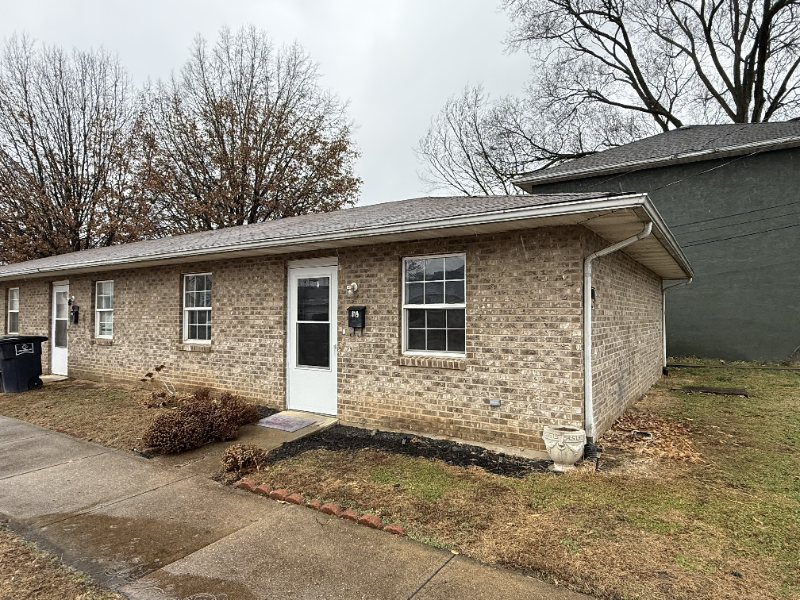 Lancaster House: 819 Union Street