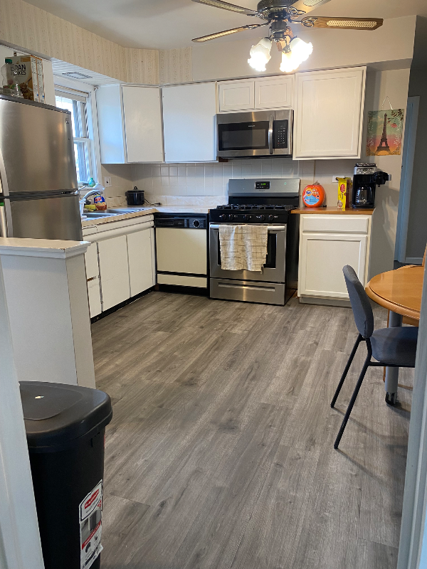 Niles House: 8409 West Roseview Drive