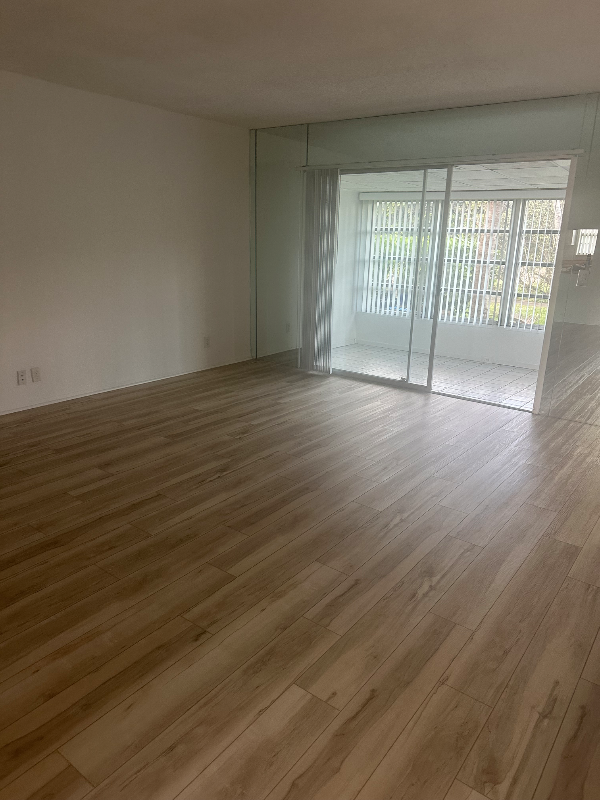 Lake worth Condo: 239 Downeast lane