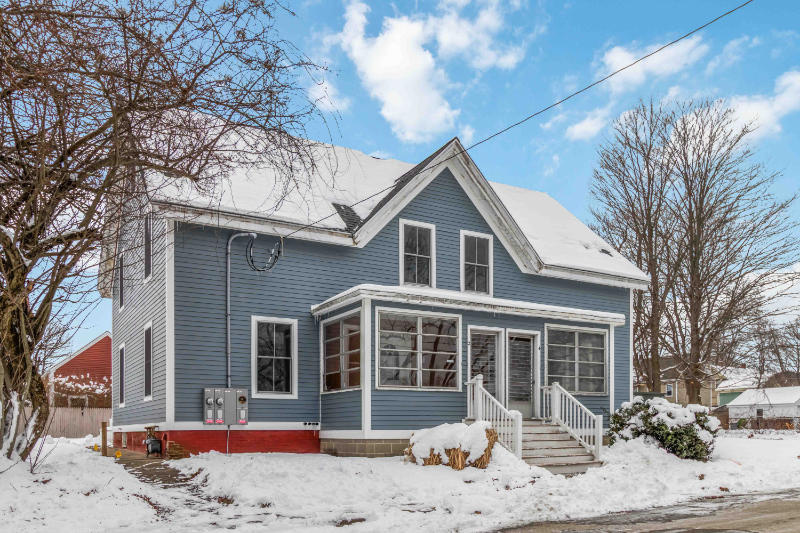 Amesbury Townhome: 2 elmwood st