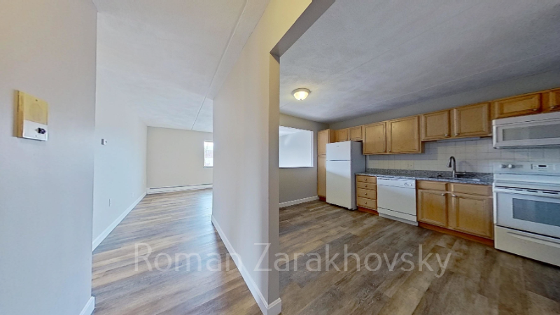 Newton Apartment: 12 Cottage Ct