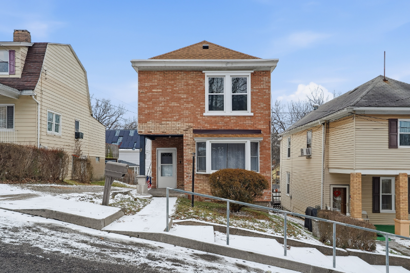 Pittsburgh House: 1210 Round Top