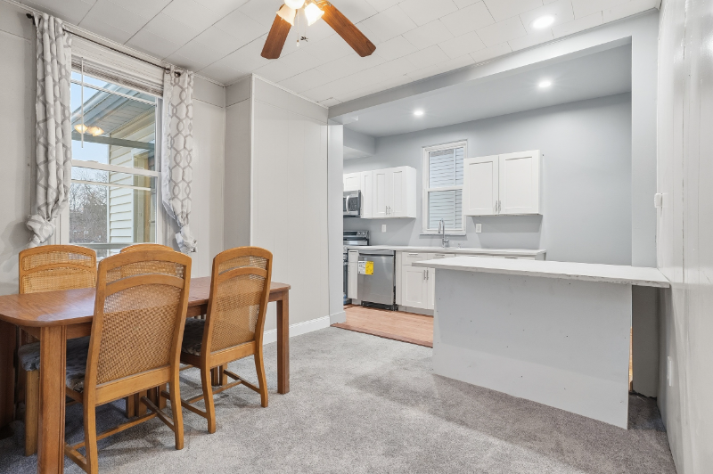 Pittsburgh House: 1210 Round Top