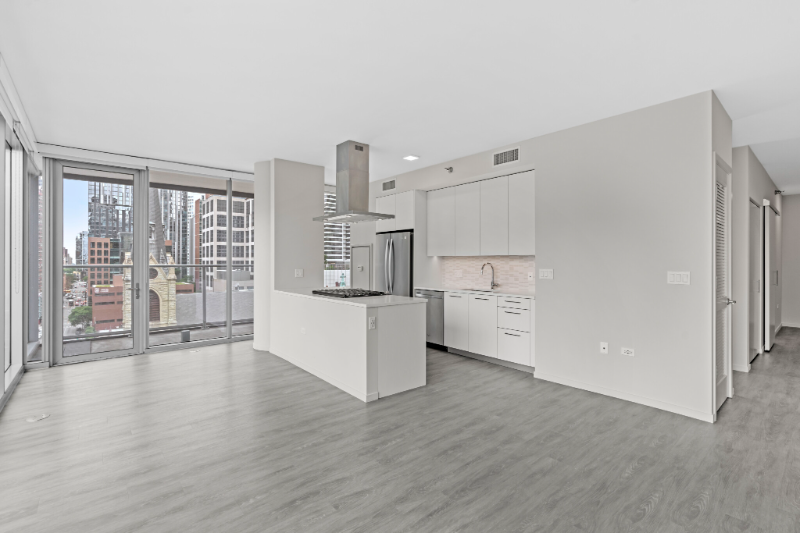 Chicago Condo: 38 E Huron St