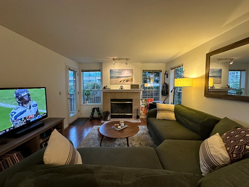 Seattle Multiplex: 132 NE 95th St,