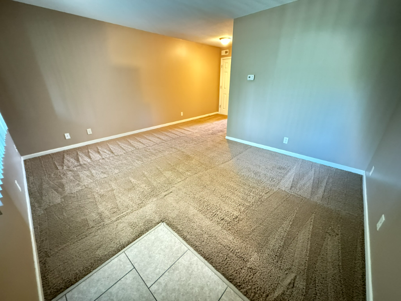 Lincoln Apartment: 2030 J st