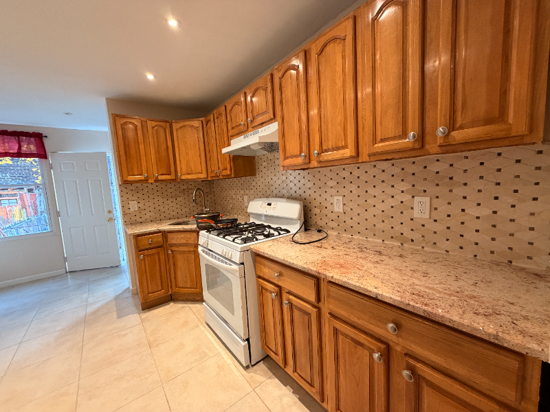 Bronx Multiplex: 2320A Powell ave