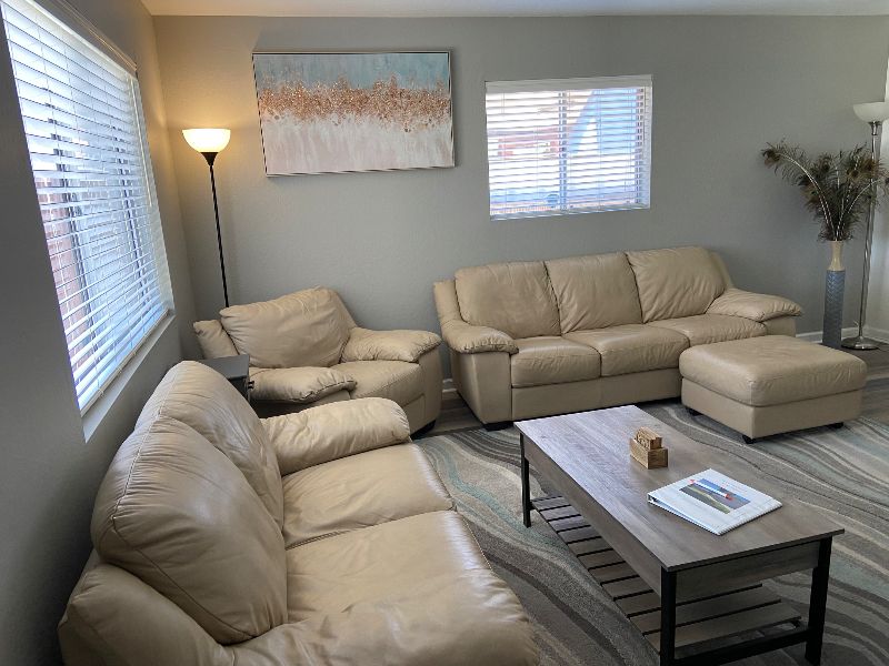 El Centro House: 1237 Lenrey Ave