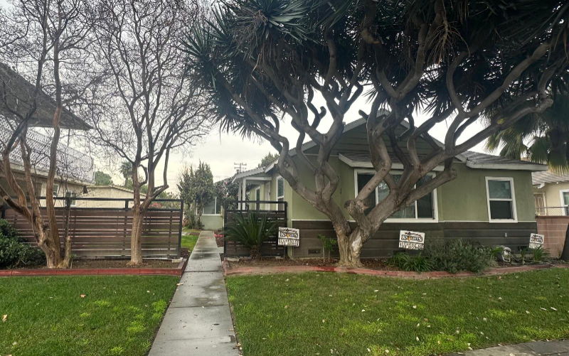 Lakewood Apartment: 5838 Autry Ave