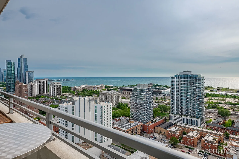 chicago Condo: 1720 s michigan ave