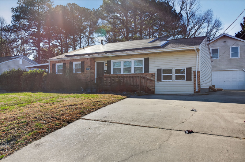 Virginia Beach House: 1013 Sherry Ave