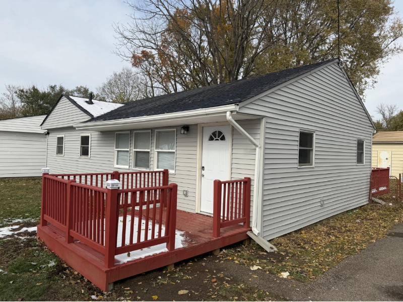 Middleton House: 3221 August Ave