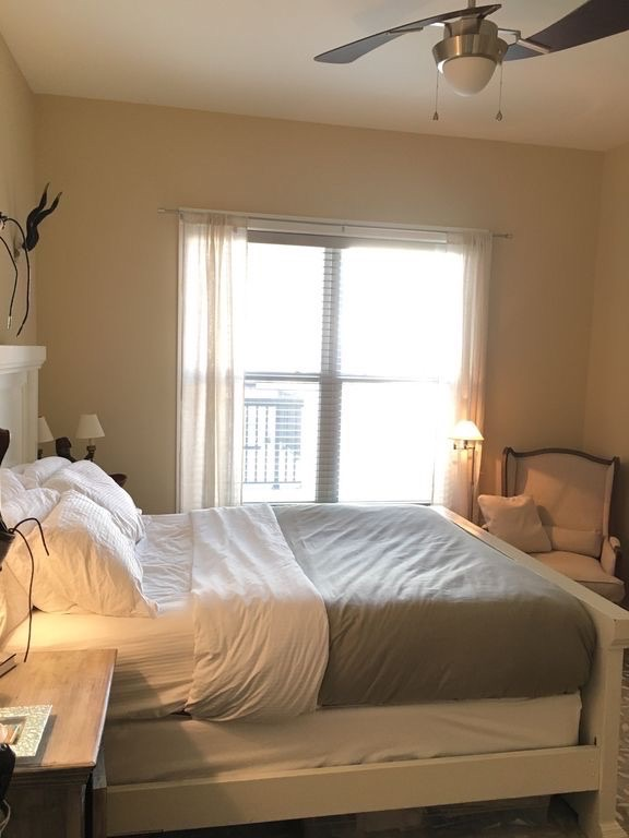 New York Condo: 170 W 23 St, New York, NY 10011