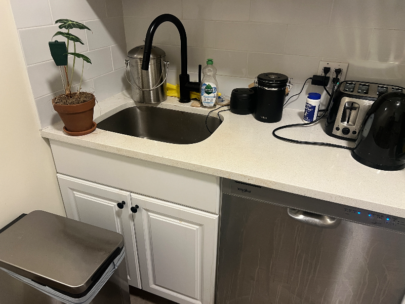 New York Apartment: 457 W 49th St