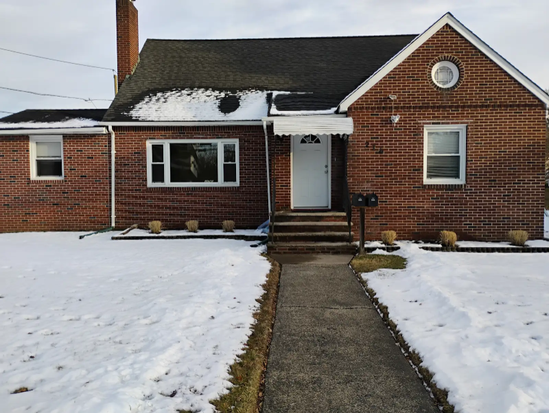 Little Falls House: 276 Paterson Ave