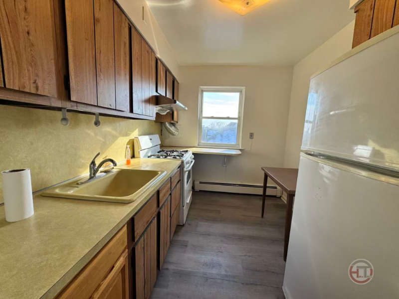 Bronx Townhome: 5626 Sylvan Ave