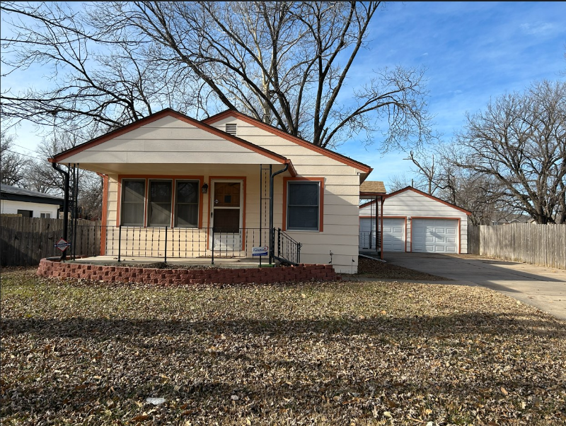 Wichita House: 561 N. Knight St