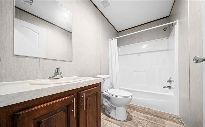 Ocala House: 11245 NW 8th St,