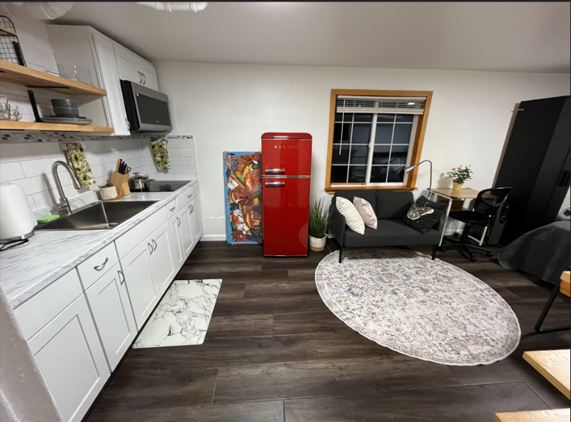 Kirkland House: 11601 NE 155th St