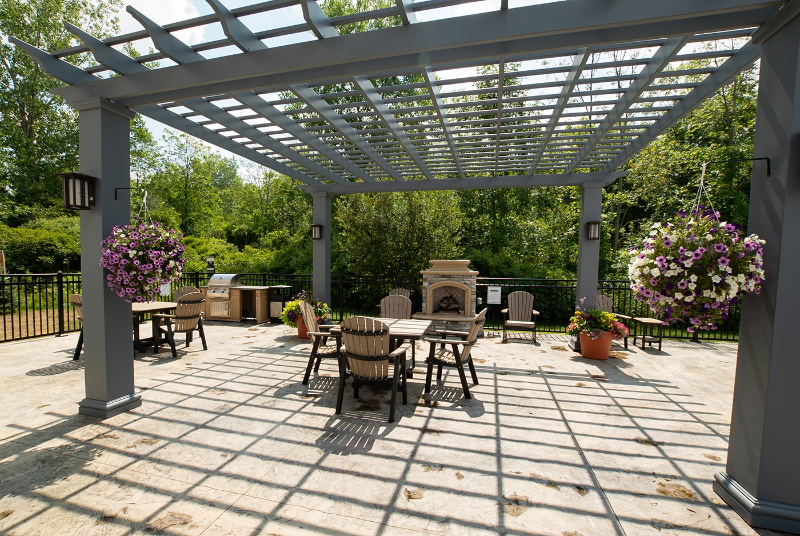 Buffalo House: 2493 Sweet Home Rd