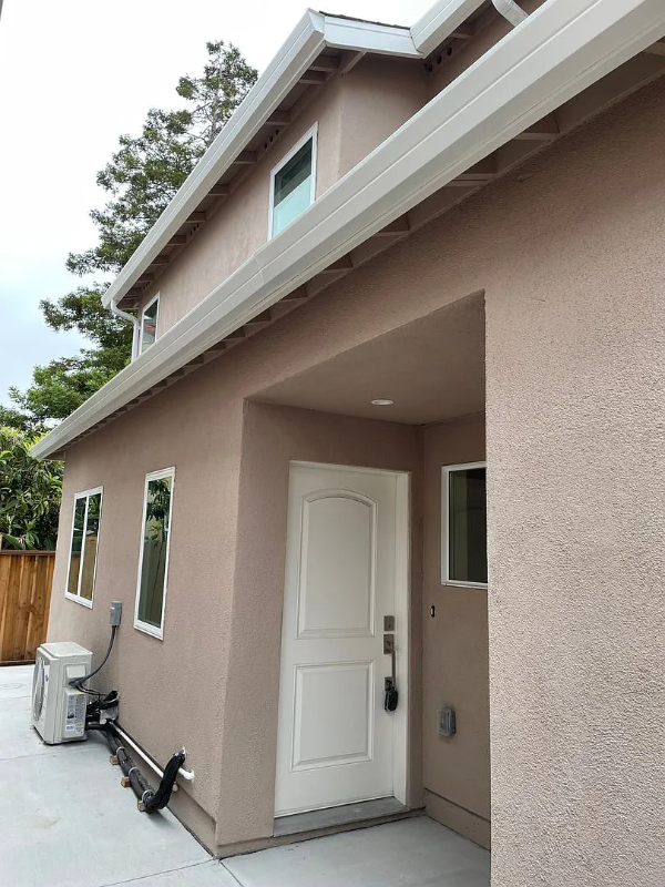 San Mateo Multiplex: 52-54-58 E 40th Ave