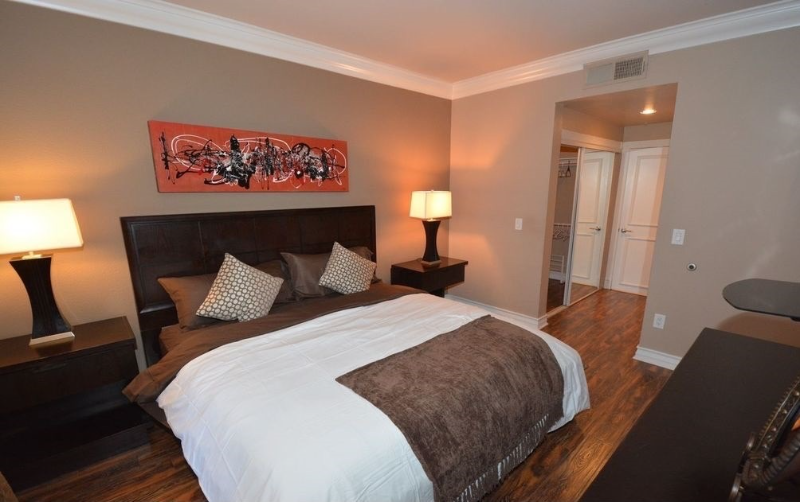 San Diego Condo: 4015 Crown Point Dr,San Diego, CA 92109