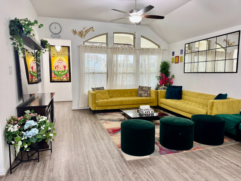 Leander House: 1609 Harrongton Way