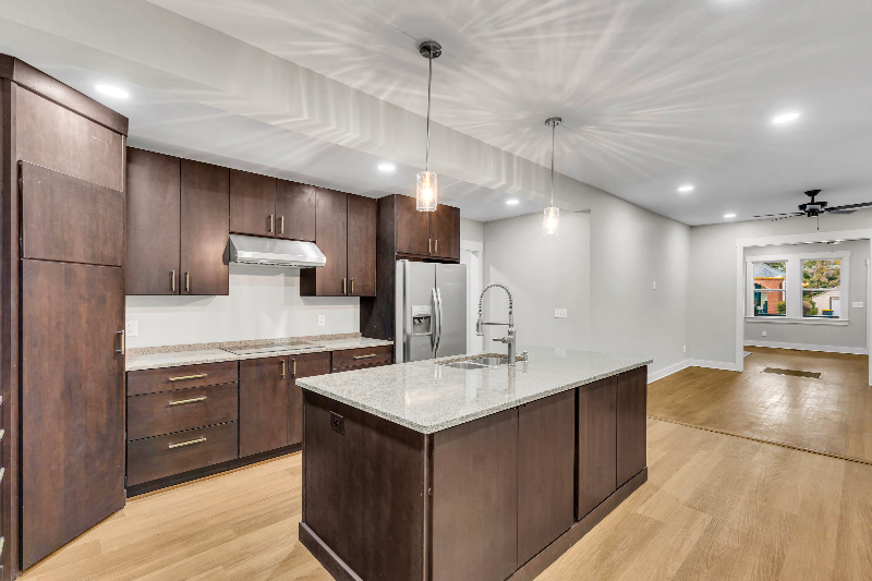 Savannah House: 1323 Seiler Ave