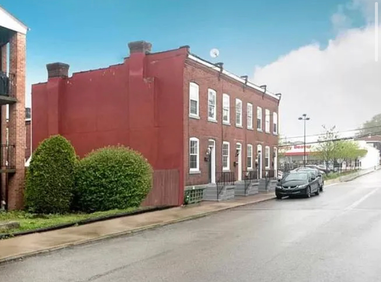 Pittsburgh Condo: 4637 plummer street