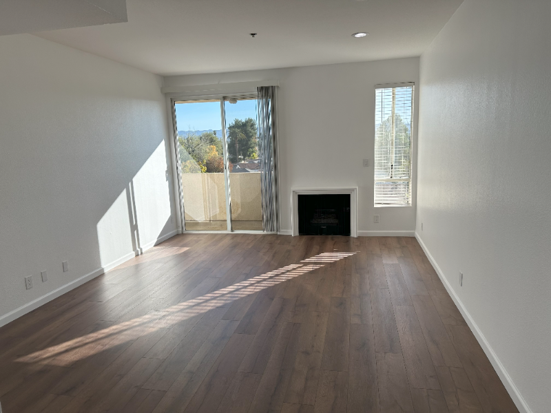 Reseda Condo: 19350 Sherman Way