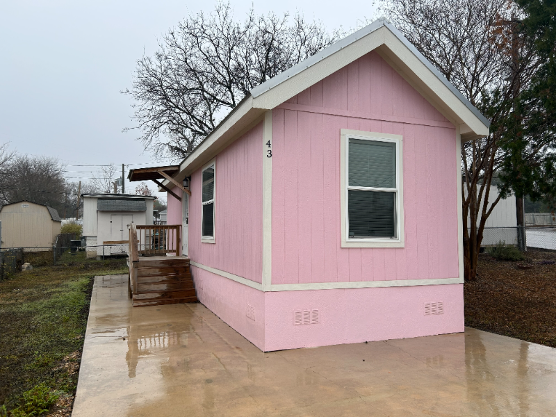 Windcrest Other: 5215 Crestway Rd